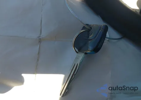 2001 Nissan Pathfinder Xe from USA, damaged, VIN JN8AR09X21W580140